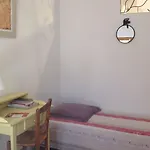 D'hotes De Fleurus Bed and Breakfast 3*