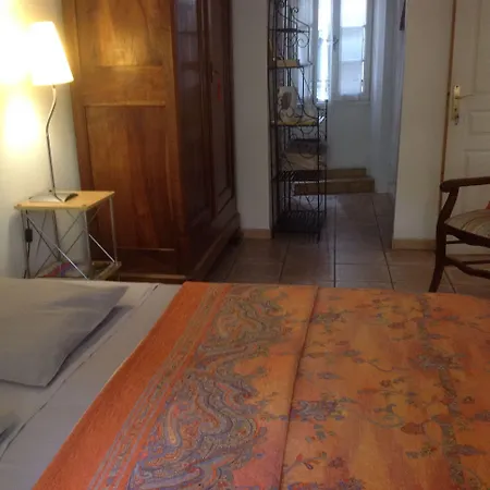 D'hotes De Fleurus 3* ペズナ