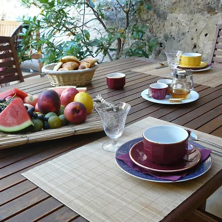 D'hotes De Fleurus 3*