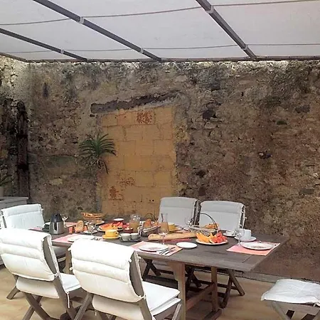 D'hotes De Fleurus Bed & Breakfast