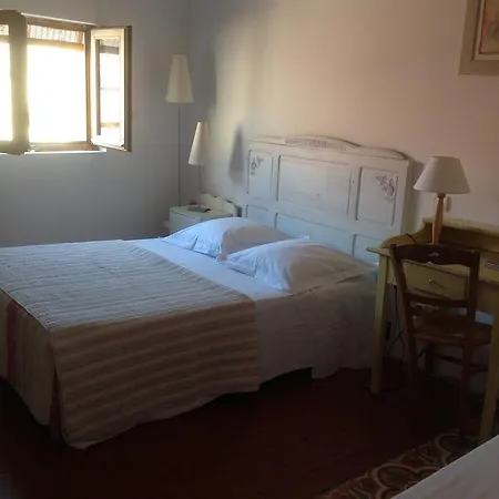 D'hotes De Fleurus Bed & Breakfast