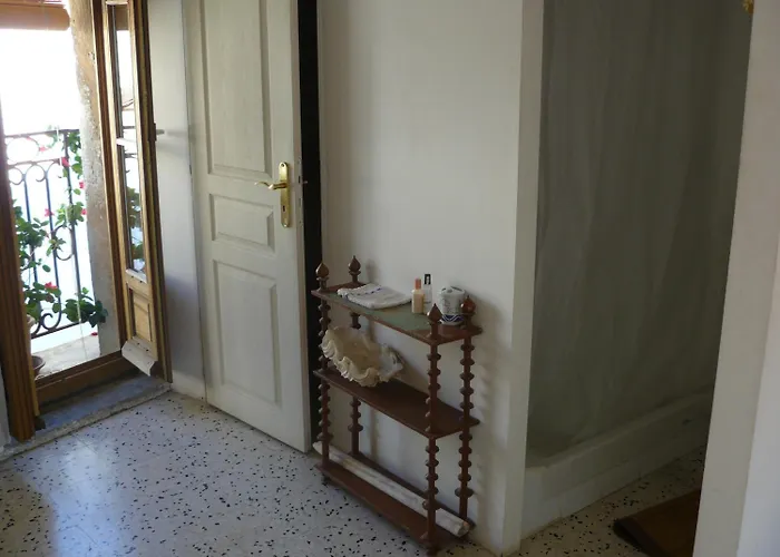 D'hotes De Fleurus